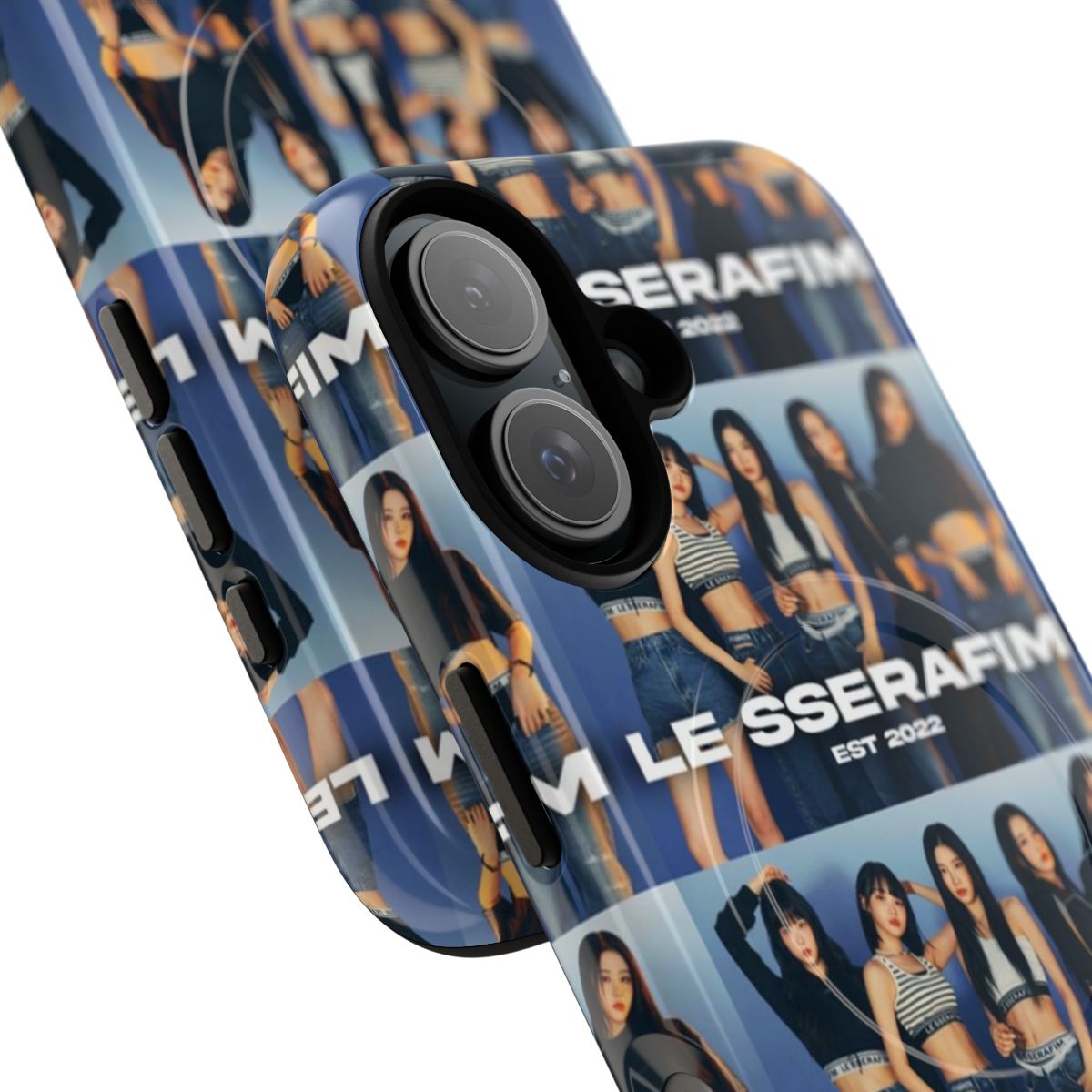 Magnetic and durable phone case featuring LE SSERAFIM members. - Detail