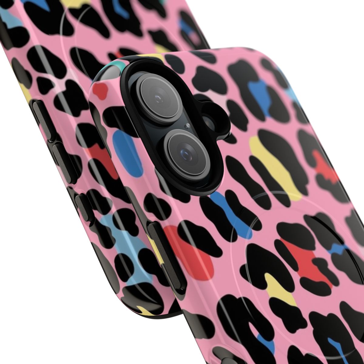 Vintage leopard print phone case with a retro aesthetic design - Detail