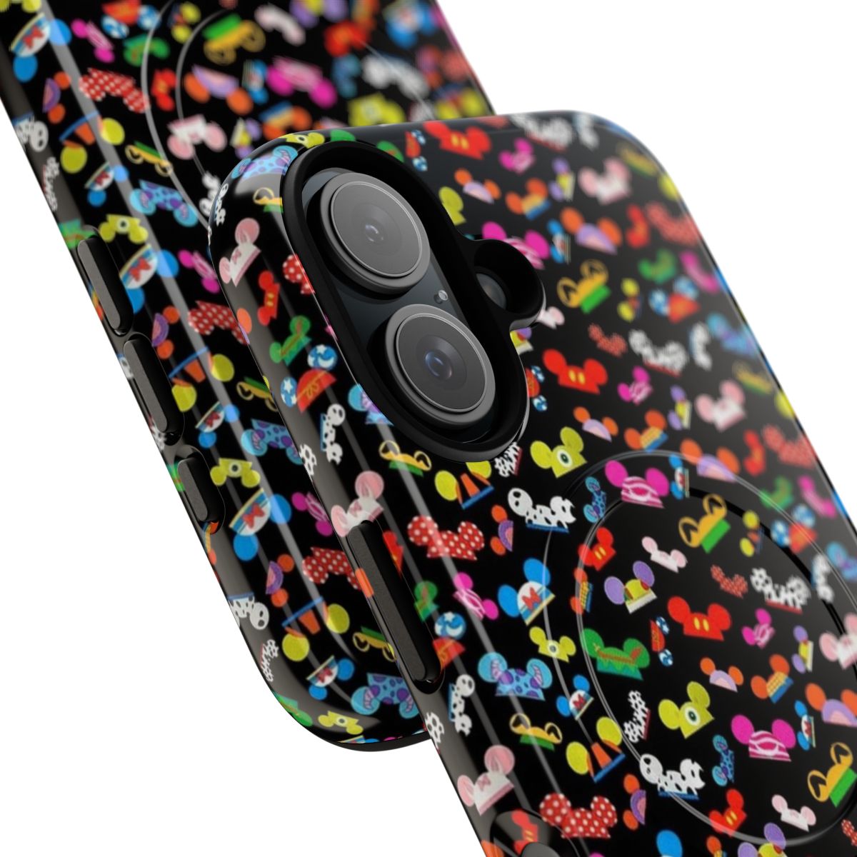 Magnetic tough phone case featuring Disney characters Mickey and Minnie Mouse - Detail