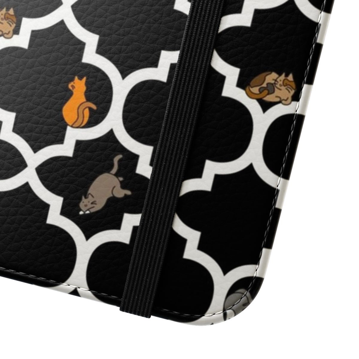 Black and white lattice pattern phone case with cute cats - Close Up