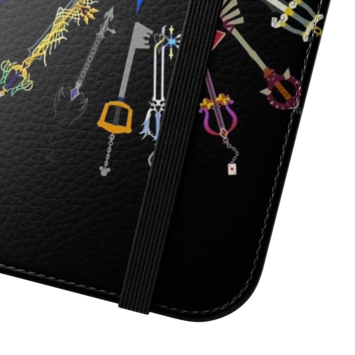 Keyblade-themed flip cover phone case with kingdom hearts design - Close Up