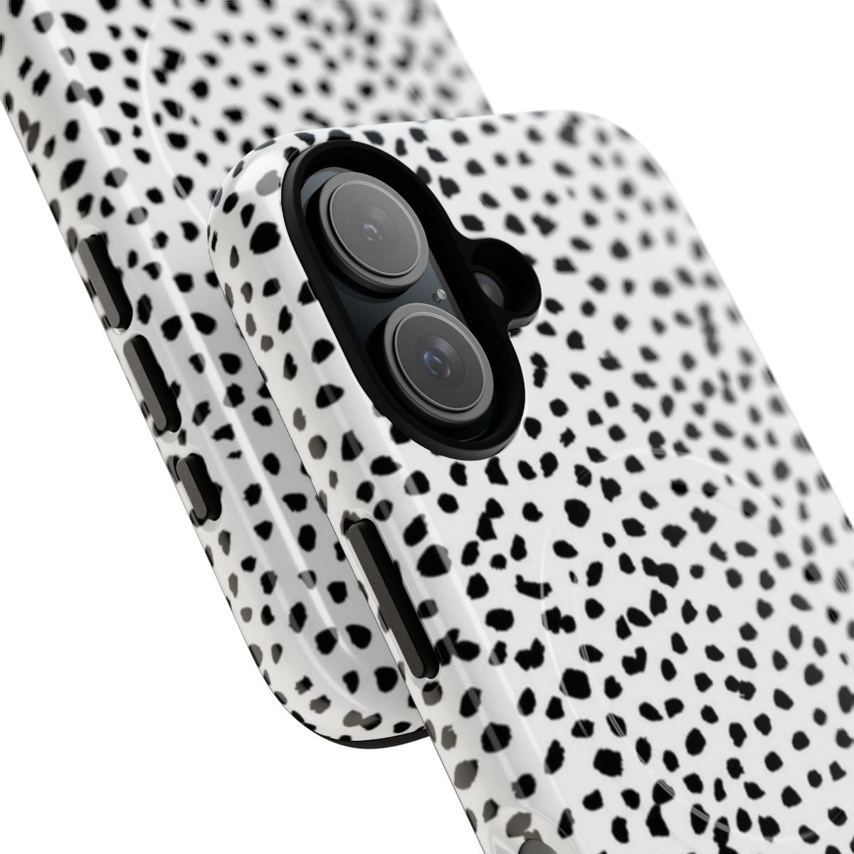 Dalmatian spots pattern phone case in black and white - Detail