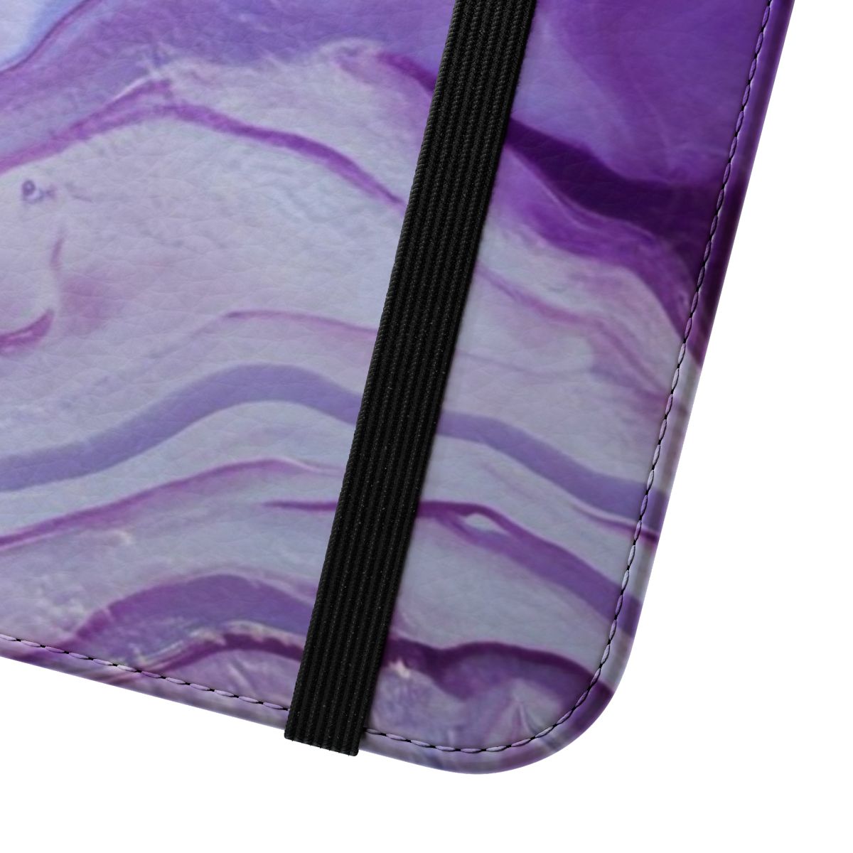 Stylish amethyst-colored marble effect phone case - Close Up