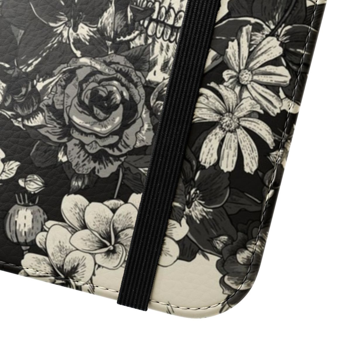 Stylish skulls and floral pattern phone case - Close Up