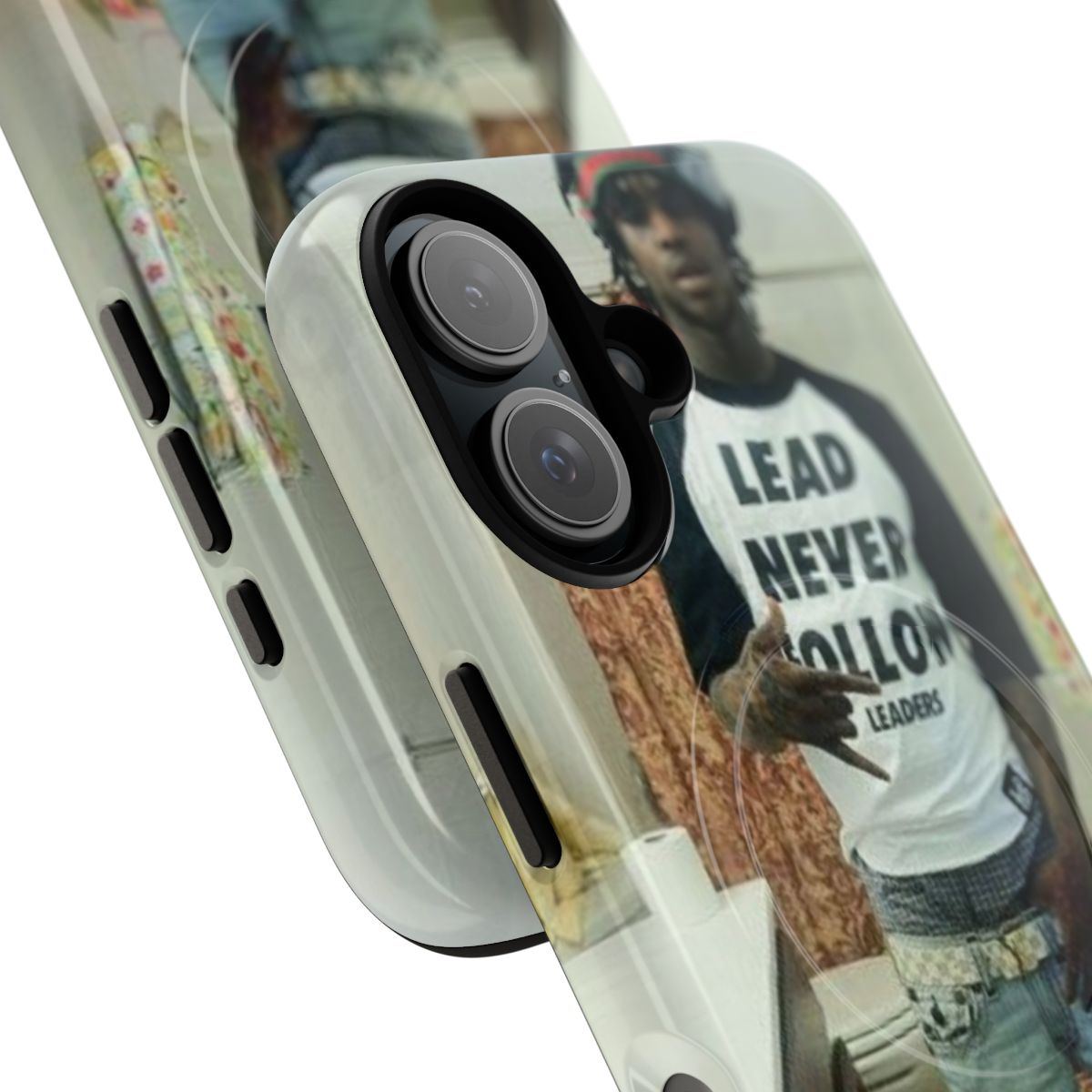 Magnetic tough phone case featuring a Chicago rapper - Detail