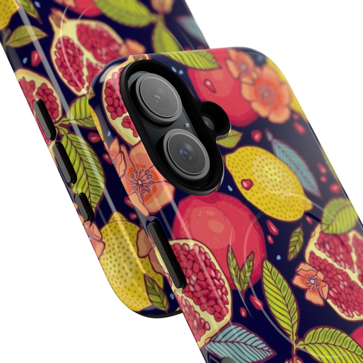 Tropical garden phone case with floral and botanical pattern - Detail